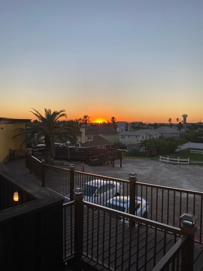 Belles Sea Inn Port Aransas Exterior photo