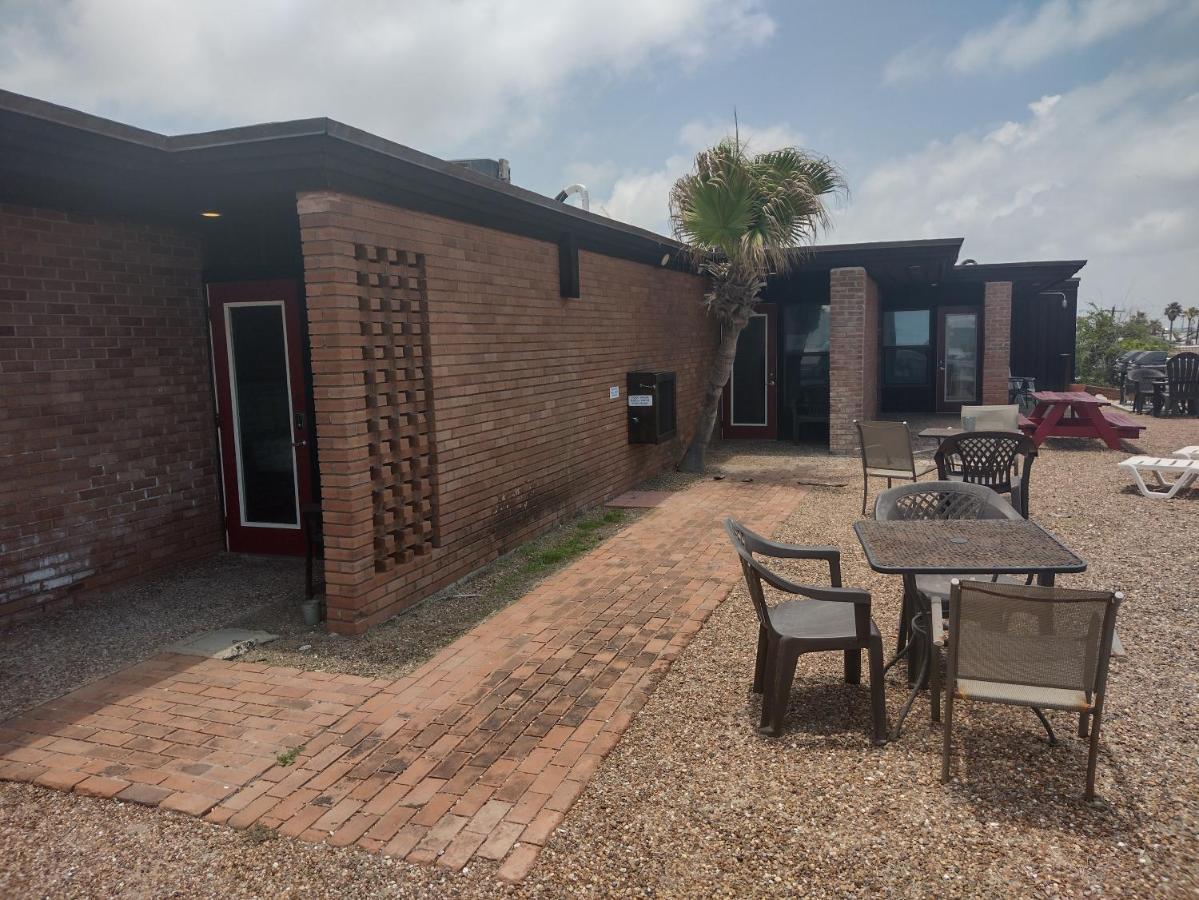 Belles Sea Inn Port Aransas Exterior photo